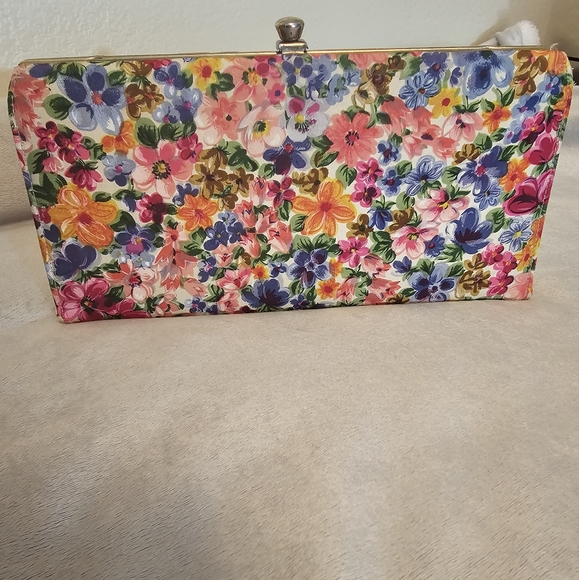 Incredible Vintage Floral Clutch👛 - Picture 2 of 8